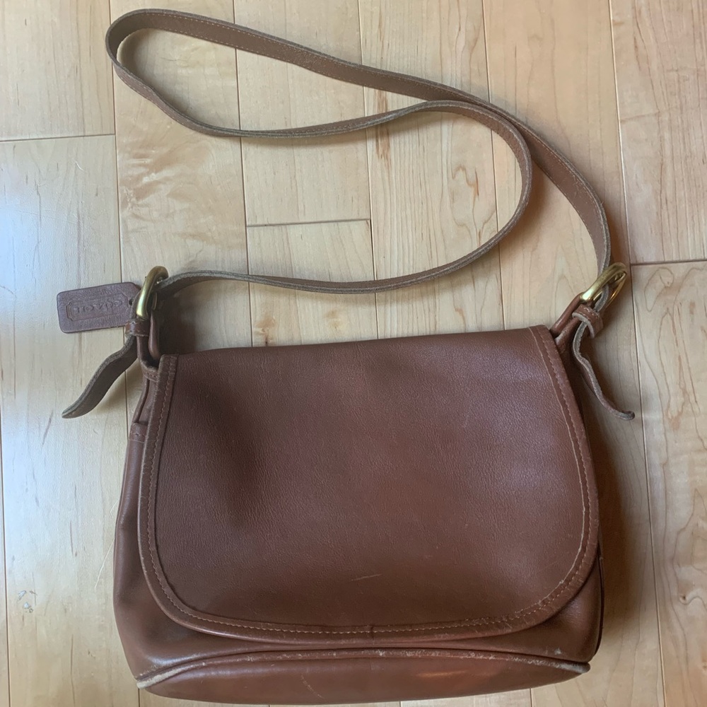 Vintage coach crossbody leather